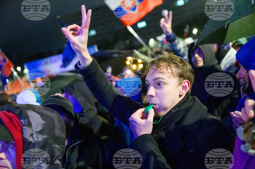 Хиляди хора протестират в Словакия срещу промени в съдебната система